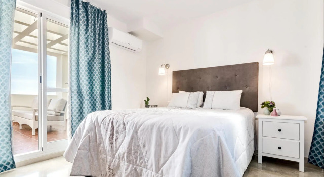 PDM - Elegant Apartment with Breathtaking Sea view, Забронировать Апартаменты/квартира Эстепона Коста-дель-Соль, рядом с Пляж Рада