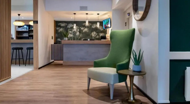 Loch'Otel, Rezerwuj Hotel  