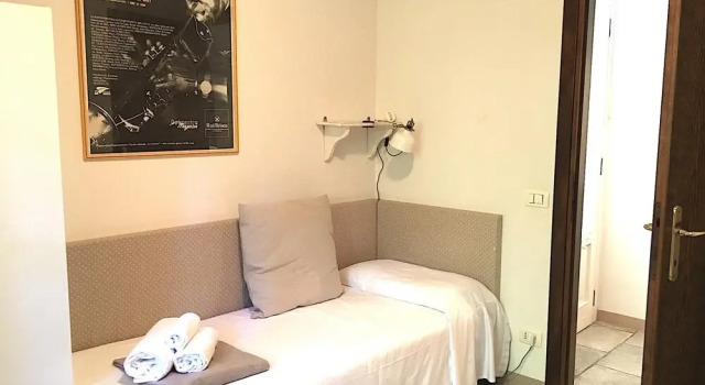Villa Gasco - 7 Sleeps With Pool in Pacengo di Lazise, Prenota Villa Hotel a Veneto con piscina, Piscina