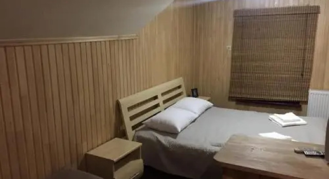 Tranzyt, Buchen Sie Gasthaus Mini-Hotels in Iwano-Frankiwsk, Gasthaus
