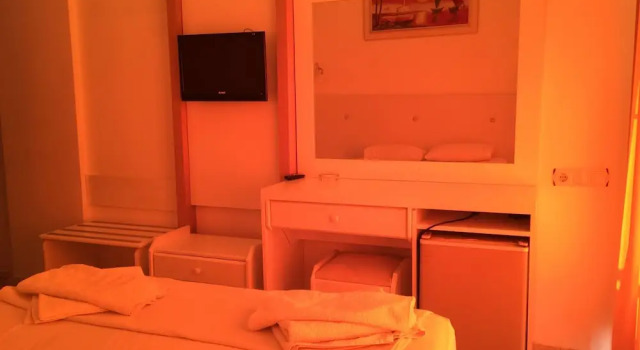 Трёхместный номер Standard с балконом Ikont Hotel