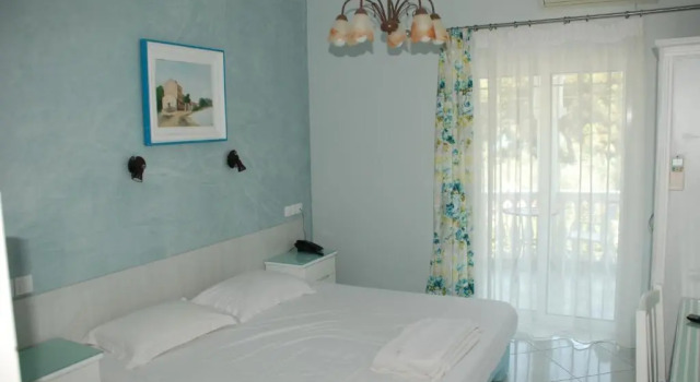 Номер Classic Diaporos Hotel