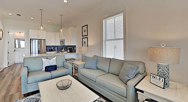 West Side Cottages #N - Robin's Nest