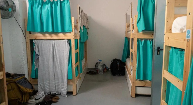 Кровать в общем номере Medano Nest Hostel