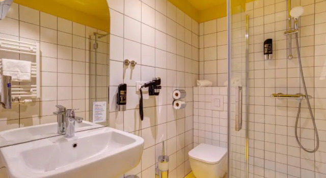 Семейный номер Standard MEININGER Hotel Bruxelles Gare du Midi