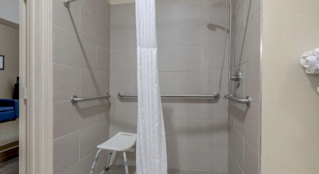 Двухместный люкс Comfort Suites Benbrook - Fort Worth Southwest