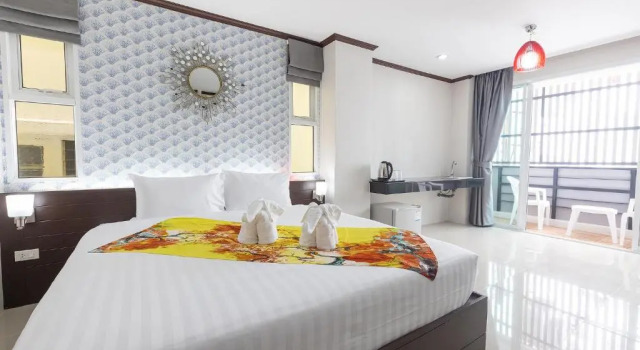 Номер Standard The Chic Patong Hotel