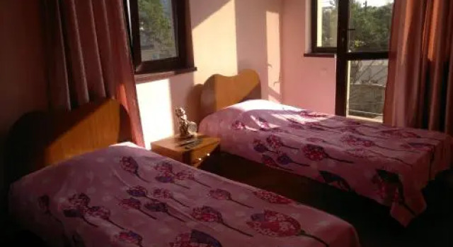 Elizabeth's House, Book Hotel Batumi 