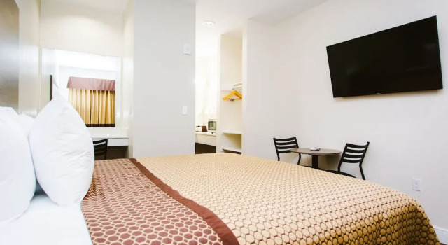 Номер Economy scottish inn & suites