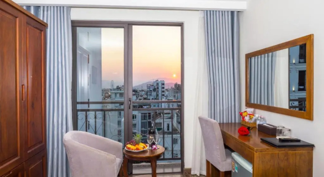 Двухместный номер Standard с балконом Royal Charm Hotel