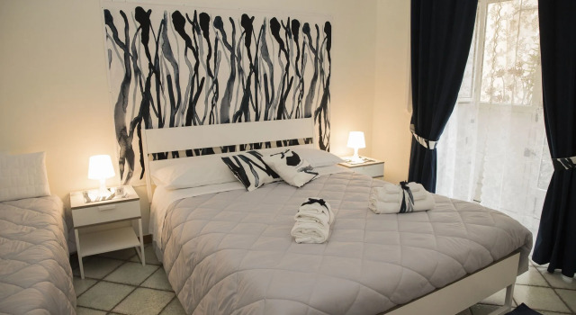 B&B Dei Mercanti, Забронировать Отель «постель и завтрак» Salerno Old Town Салерно, рядом с Кастелло ди Аречи