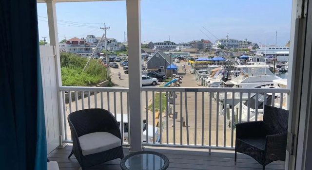 Четырёхместный номер Deluxe Ballards Beach Resort