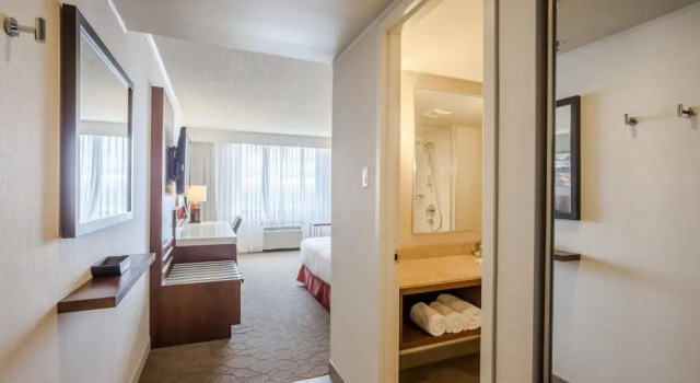 Номер Standard Delta Hotels by Marriott Saguenay Conference Centre