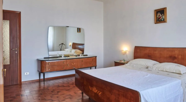 Ezio (Grv291), Prenota Hotel Hotel a Como con parcheggio, Parcheggio
