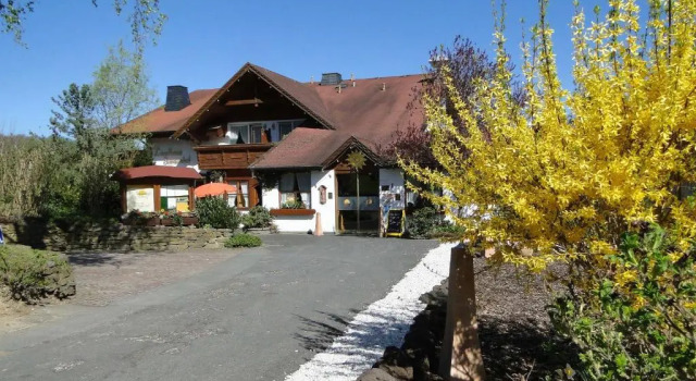 Апартаменты Hotel Restaurant Landhaus Sonnenhof