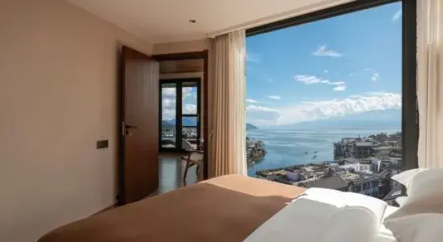 Двухместный люкс с балконом Bang'er Qingyuan Inn