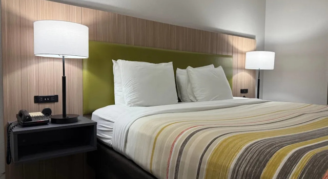 Номер Standard Country Inn & Suites by Radisson, Harrisburg - Hershey West, PA