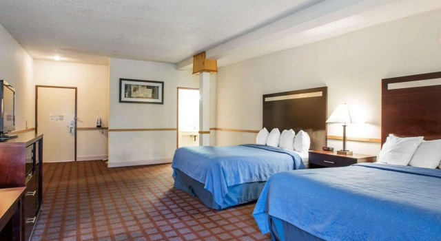 Quality Inn near Mammoth Mountain Ski Resort, Buchen Sie Resort SPA-Hotels in Mammoth, SPA