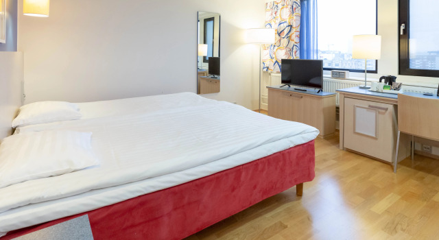 Scandic Hakaniemi, Забронировать Отель Отели Хельсинки с парковкой, рядом с Парк Эспланады, Парковка