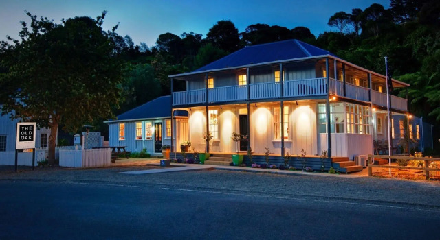 The Old Oak Boutique Hotel