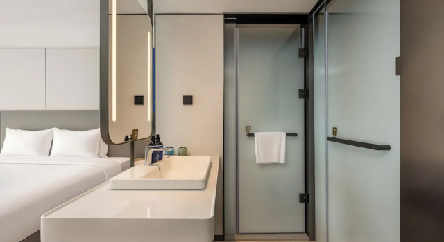 Двухместный номер Standard с балконом Holiday Inn Express Beijing Lize Business District by IHG
