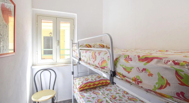 Nice Apartment in LE Castella With Wifi and 2 Bedrooms, Varaa Huoneisto Le Castella Calabria