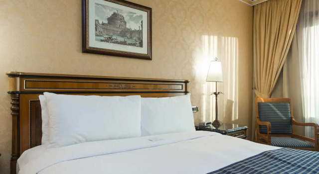 Отель Rome Marriott Park