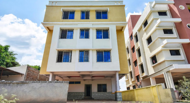 SPOT ON 49550 Hotel Jeeva Residency, Забронировать Отель Ширди штат Махараштра, рядом с Железнодорожный вокзал Сайнагар