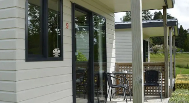 Студия Standard Waitomo TOP 10 Holiday Park