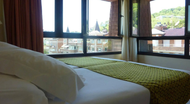 Hotel Ezeiza, Забронировать Отель Аньорга-Лугарис Сан-Себастьян, рядом с Royal Palace of Miramar