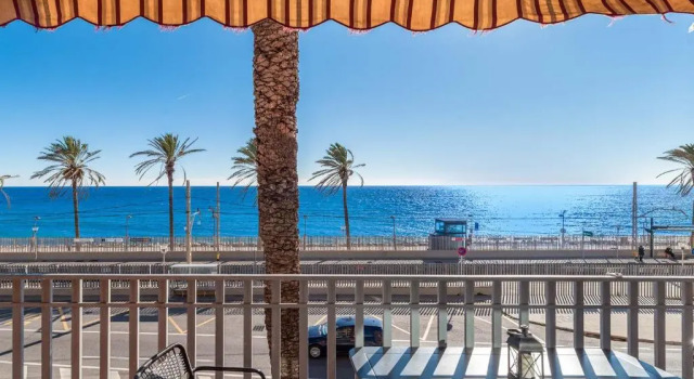 Апартаменты Superior Vistamar Beach 30 min Barcelona