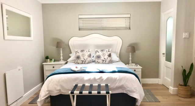 Garden Cottage - Leafy Constantia Guest House, Buchen Sie Ferienhaus Constantia Kapstadt