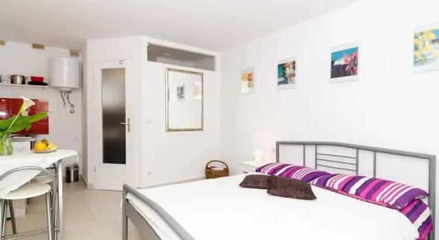 Apartment Lee Loo - Studio Apartment, Забронировать Апартаменты/квартира Апартаменты Дубровника, рядом с Церковь Святого Спаса, Апартаменты/квартира