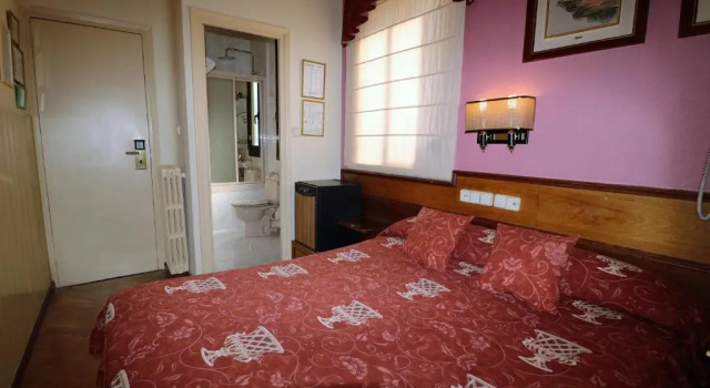 Трёхместный номер Standard Hostal Hispano - Argentino Gran Vía