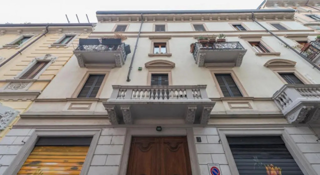 Heart Centre Milan Navigli 3 Levels Apartment, Забронировать Апартаменты/квартира Навильи Милан, рядом с Colonne di San Lorenzo