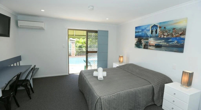 Beach n Reef Motel Self Contained Units, Prenota Motel Hotel a Queensland con piscina, Piscina