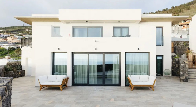 Семейная вилла Anamcara Suites