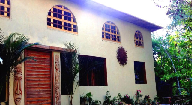 Cacao Rainforest Lodge, Book Hotel Hoteller i Belmopan med parkering, Parkering