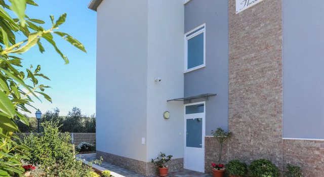 Villa Theodor Apartments, Buchen Sie Ferienwohnung Hotels in Gespanschaft Split-Dalmatien mit Pool, Schwimmbad