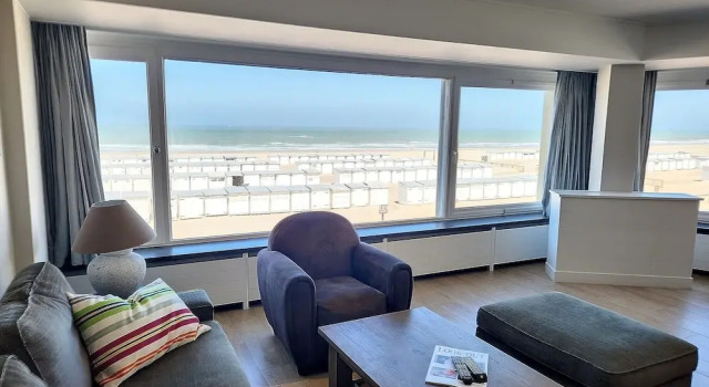 Апартаменты Apartment Albertstrand With Stunning Seafront View