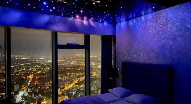 Полулюкс 30th+ Floor Apartments in Sky Tower