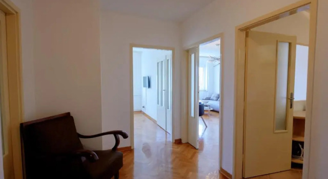 Apartments Sat, Забронировать Апартаменты/квартира Стари град Белград, рядом с Военный музей