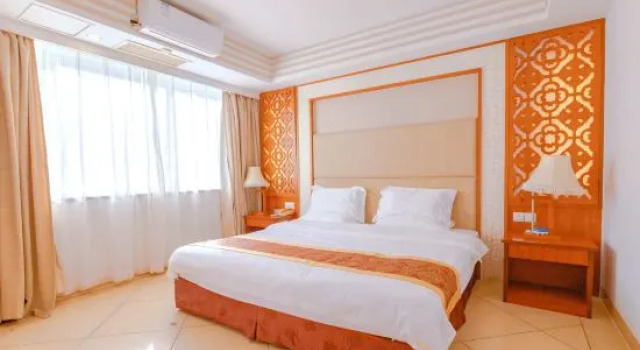 Люкс Xin Jiugang Hotel (Haikou Riyue Plaza Duty Free Shop)