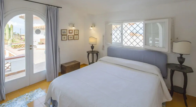 Villa Bouganville, Rezervovat Vila San Montano Itálie