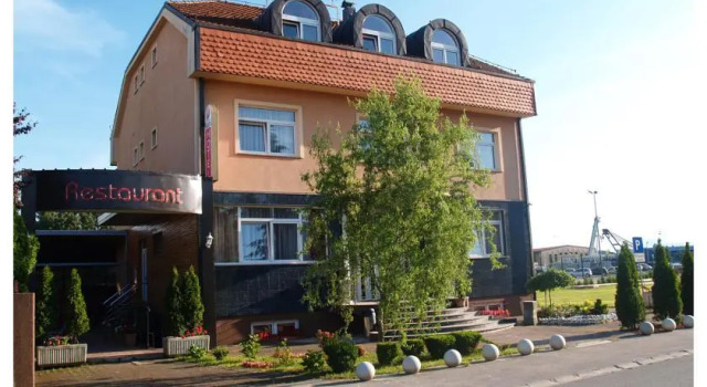 Paradise, Prenota Hotel Zagabria Croazia