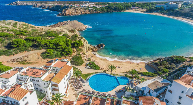 Полулюкс White Sands Beach Club