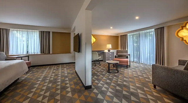 Двухместный люкс с балконом Holiday Inn Tlaxcala by IHG