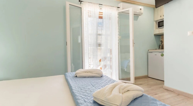Sunrise Suites