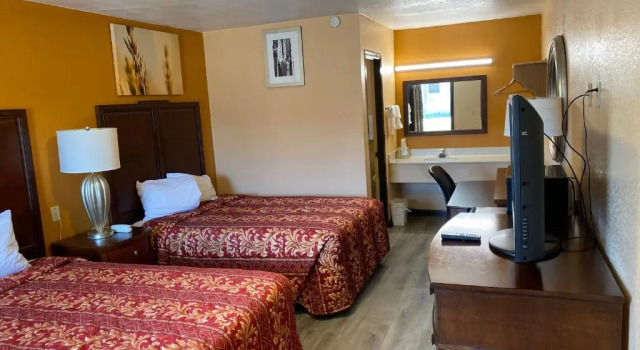 Четырёхместный номер Standard Deluxe Inn Hardeeville