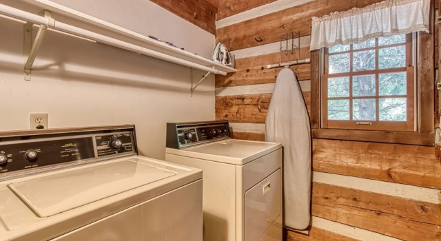 Номер Standard с 2 комнатами Valhalla - Private Rustic Getaway 2 Bedroom Cabin by RedAwning
